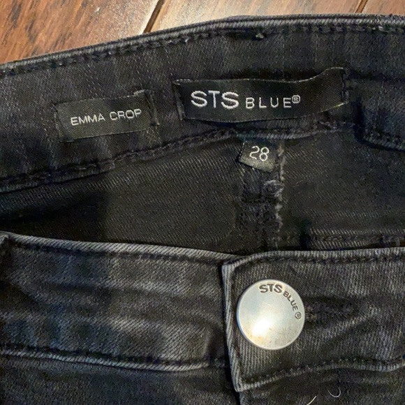 Frayed/Crop Jeans | BLACK + GRAY - Picture 3 of 3